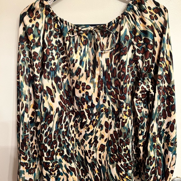 Top - Picture 4 of 4